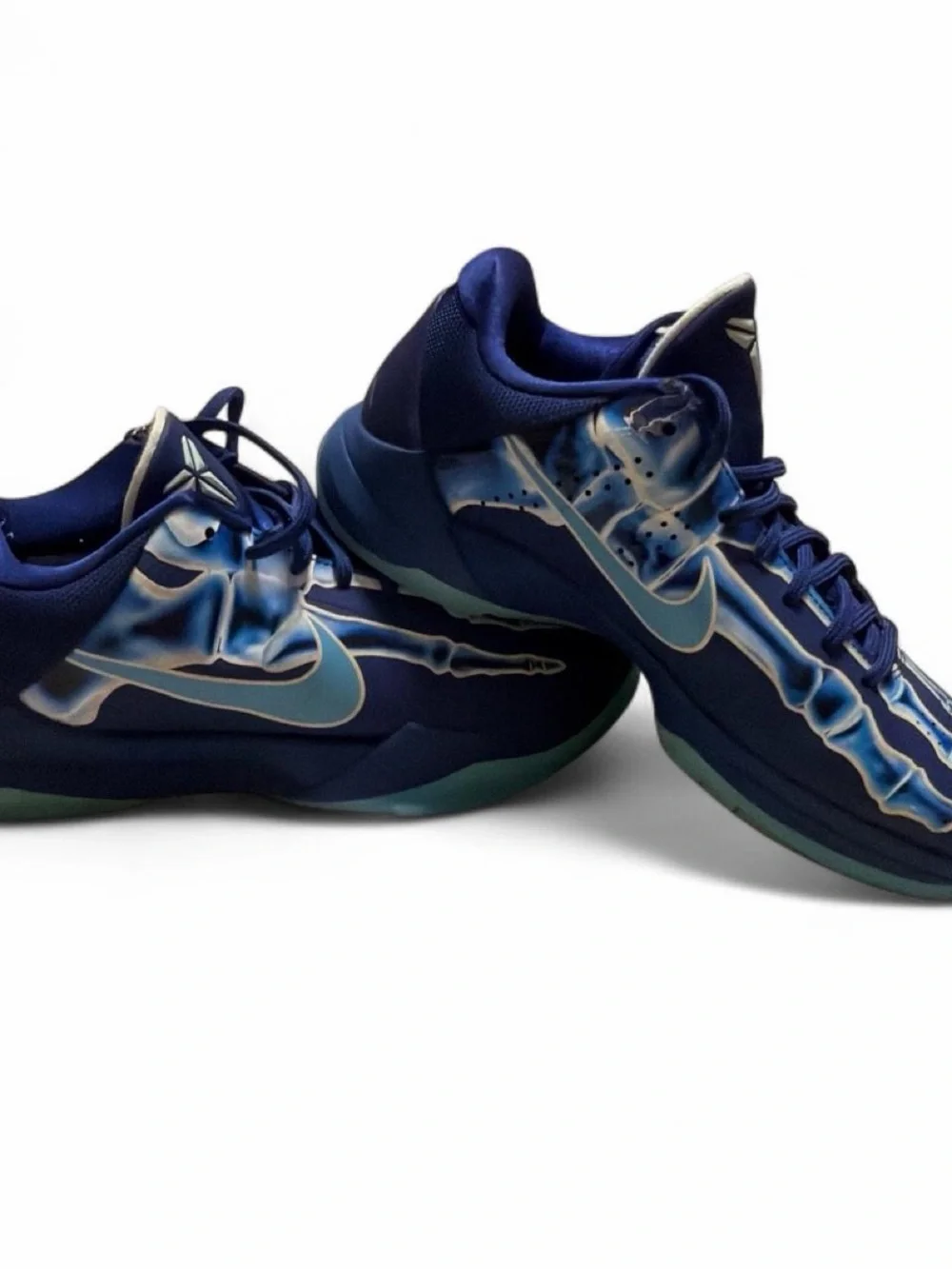 Kobe Bryant Nike Men’s Navy and Sky Blue Skeletal Graphic Sneakers
